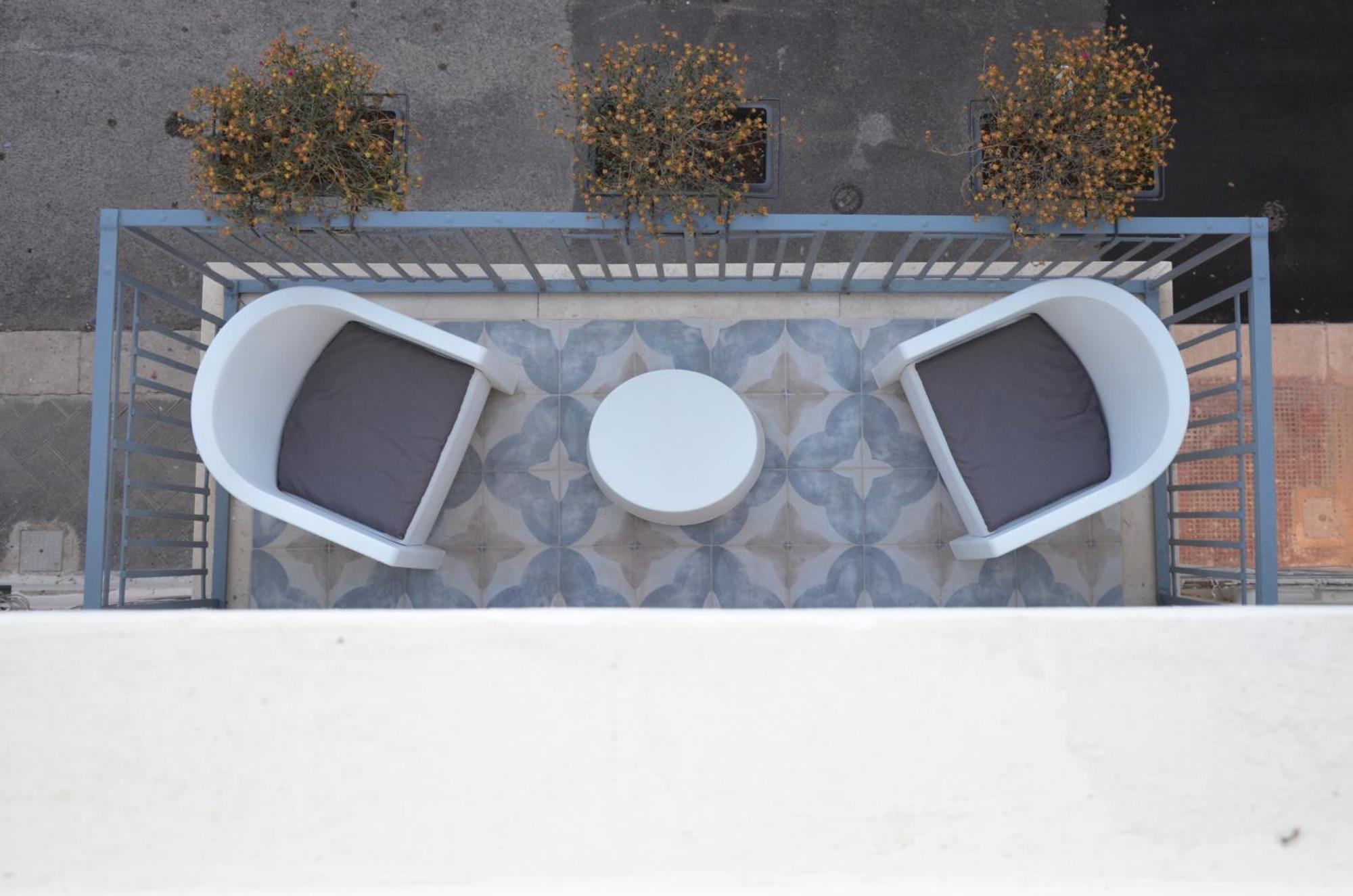 18Zero2 Luxury Rooms Bari Exteriör bild