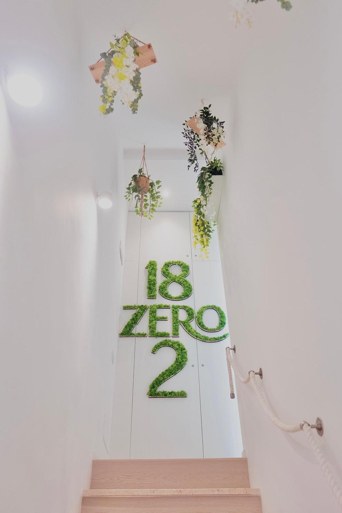 18Zero2 Luxury Rooms Bari Exteriör bild